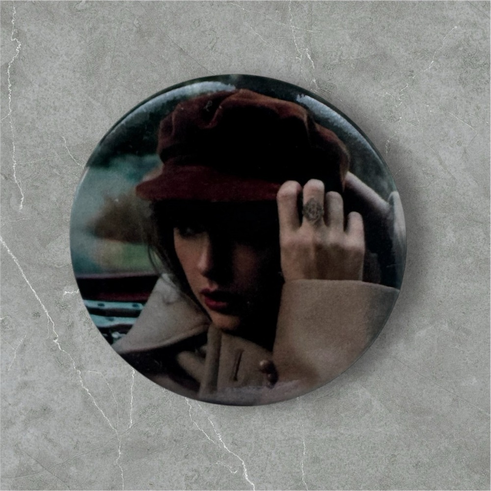 $3 Add-On 🆕Taylor Swift Button Pin - Picture 4 of 10